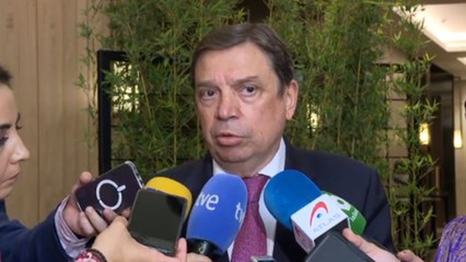 Luis Planas: "El Gobierno de España defiende sus intereses dentro del marco de la Unión Europea"