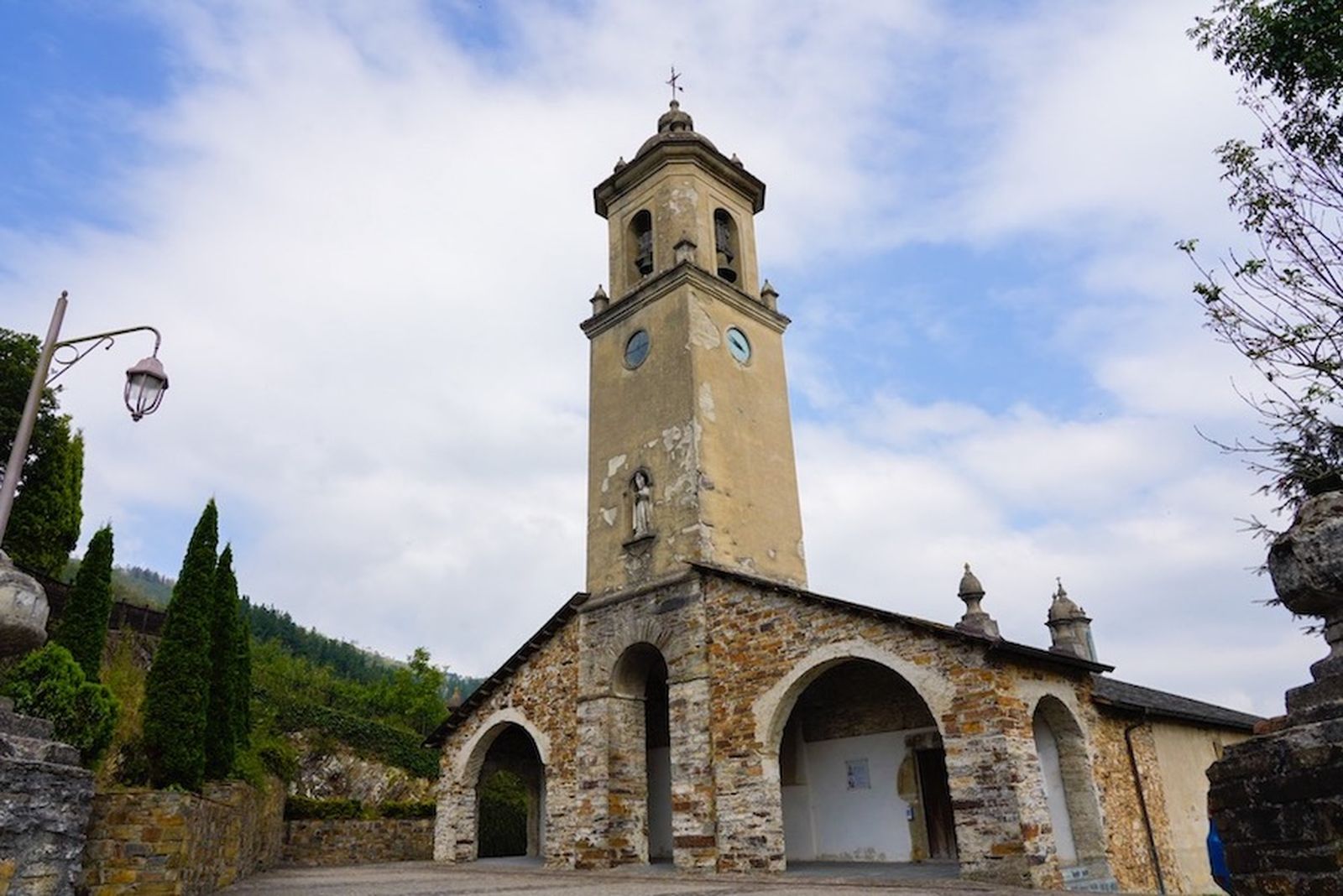 asturias taramundi iglesia san martin