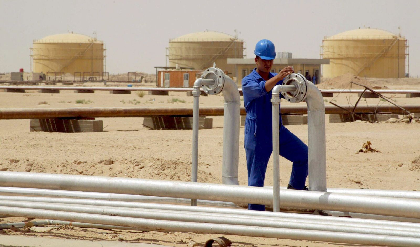 El brent sube moderamente, el 0,40 %, ante los ataques de Israel en el Líbano