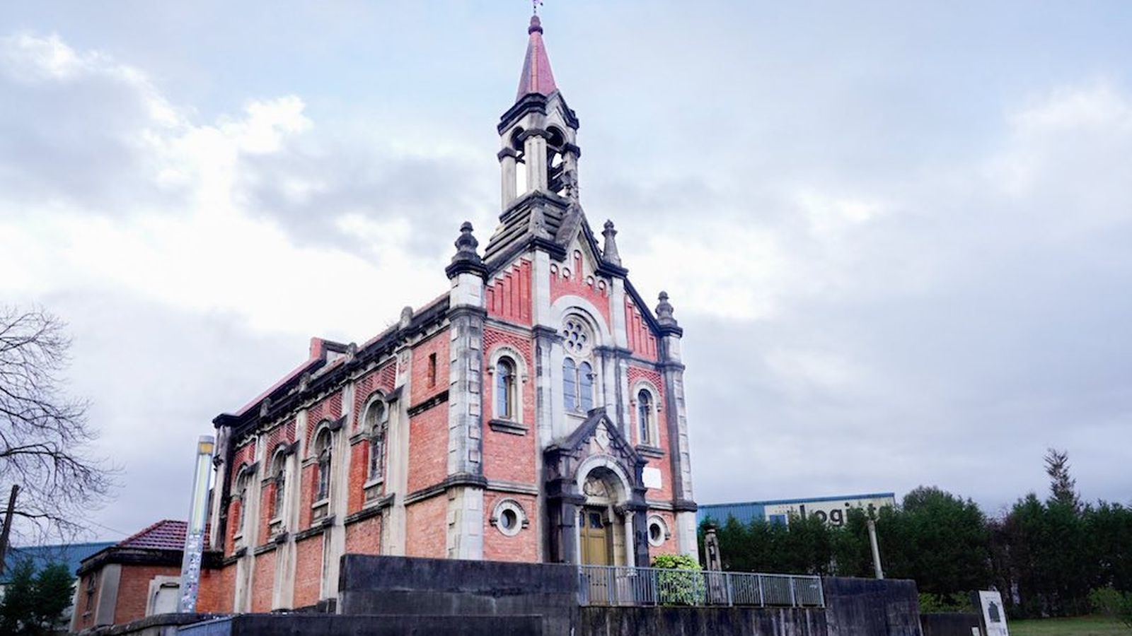 asturias iglesia skate exterior
